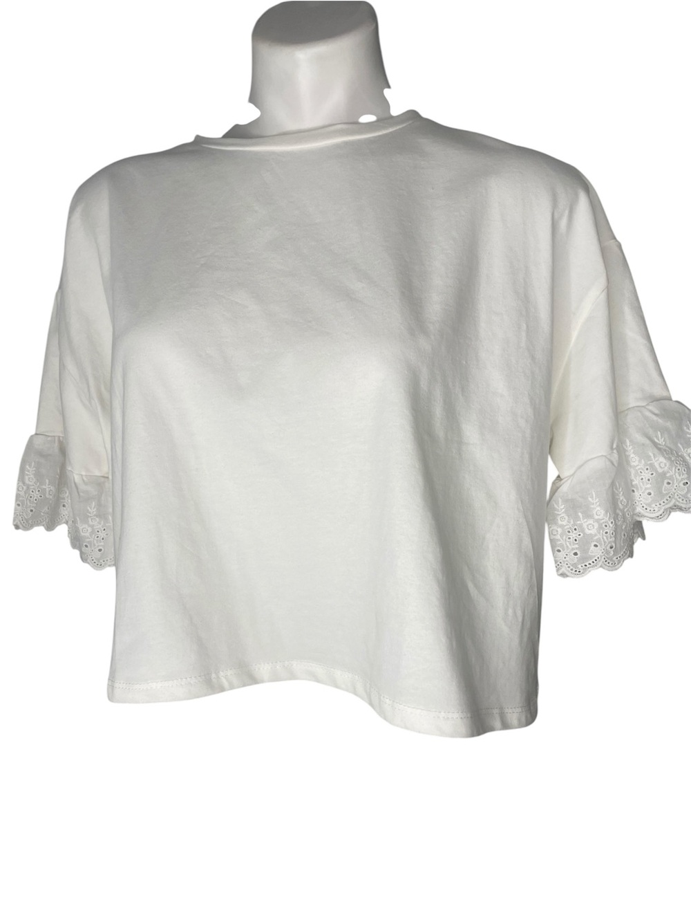 Aqua Ivory Crop Top Tee M Eyelet Lace Sleeves Cotton Bloomingdale’s NWT New